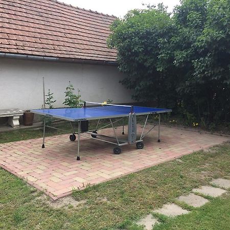 Natura Vendeghaz Pazmand Exterior photo